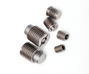 Hardware and Screws img14